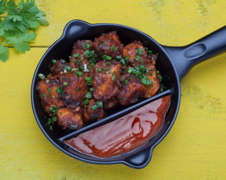 Boneless Ranch Bites with seasoned coating